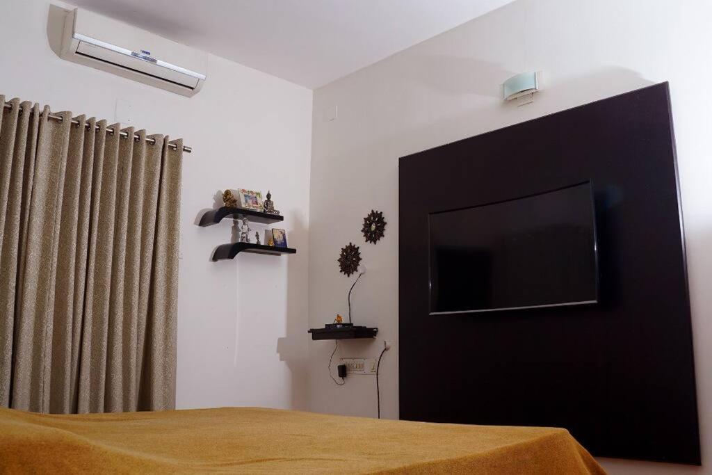 Sowparnika - A Family Home Experience Kochi Exterior photo