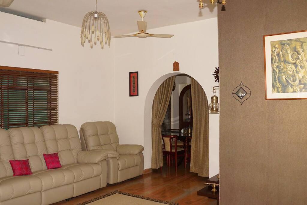 Sowparnika - A Family Home Experience Kochi Exterior photo